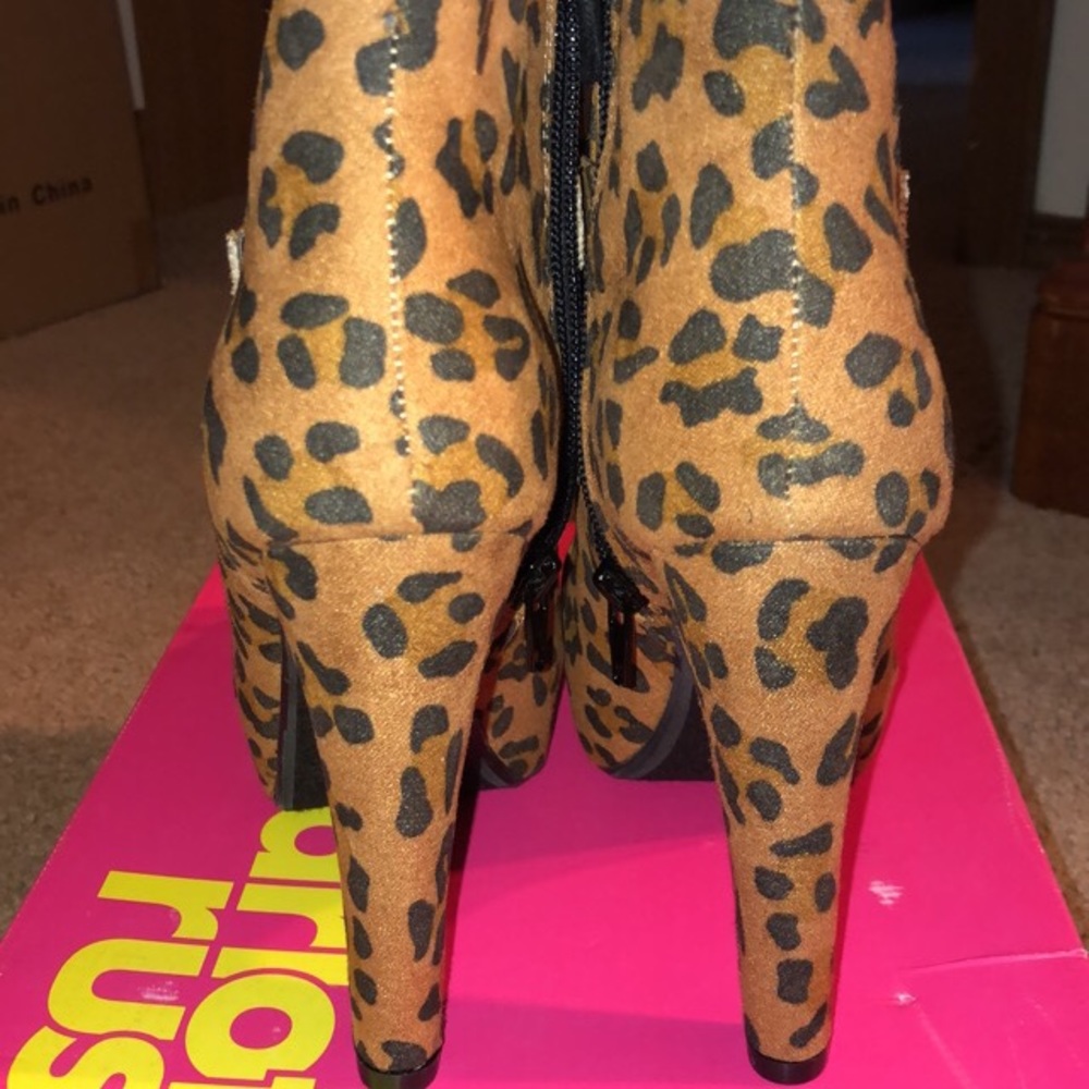 Leopard Booties - Picture 6 of 6